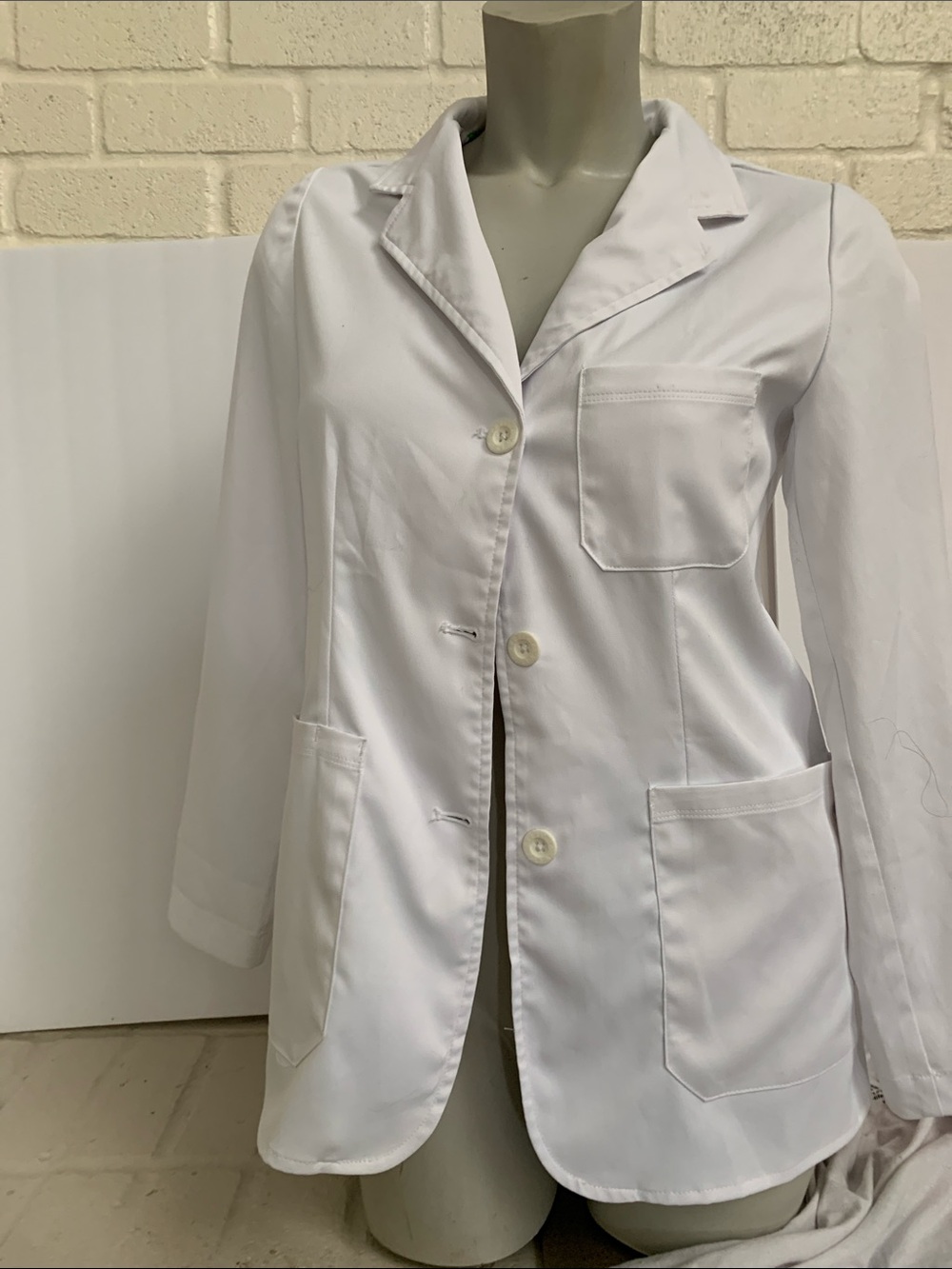 Women's White Three-Button Lab Blazer Jacket